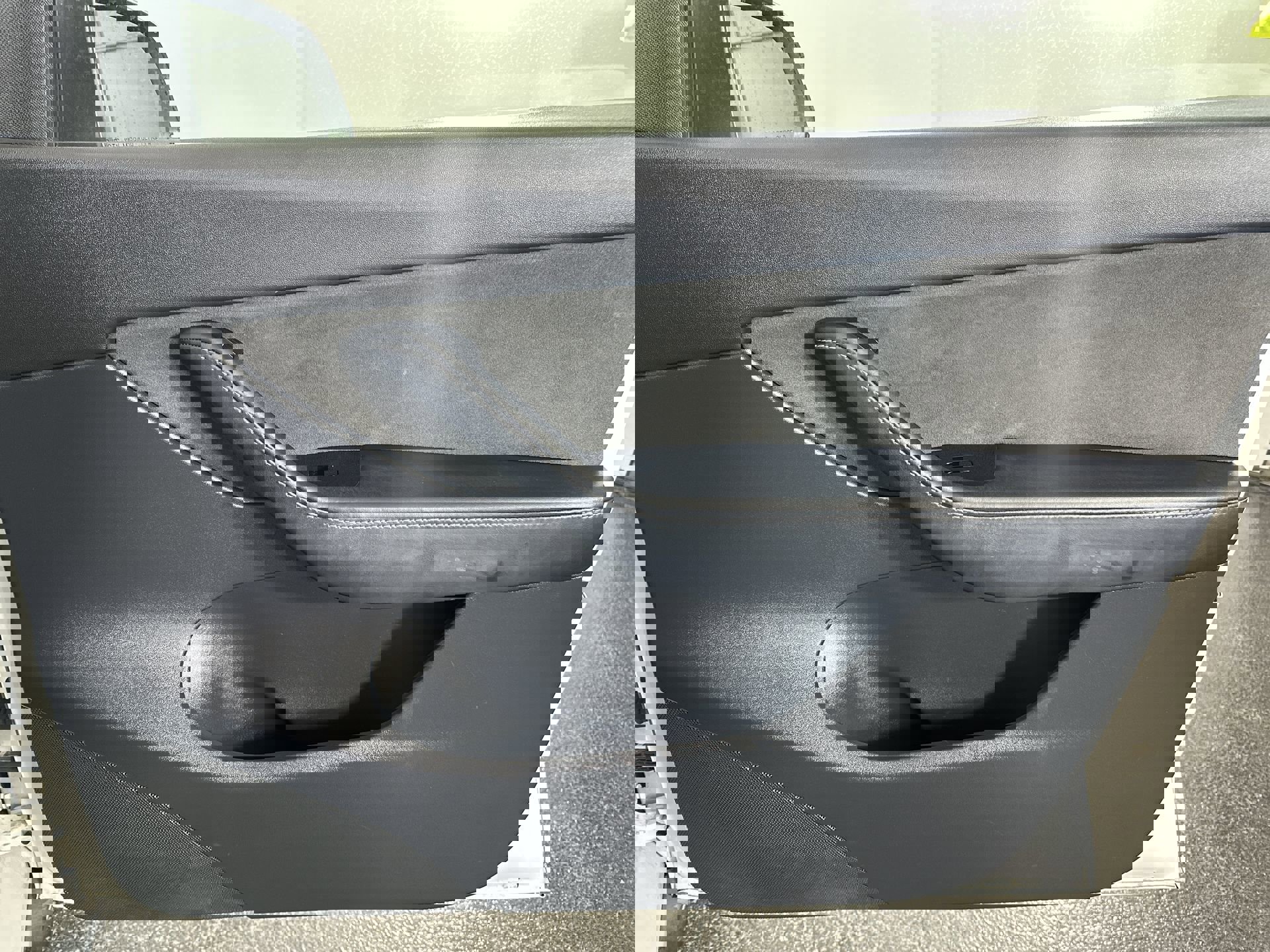 Used 2020 Tesla Model Y Long Range image 36