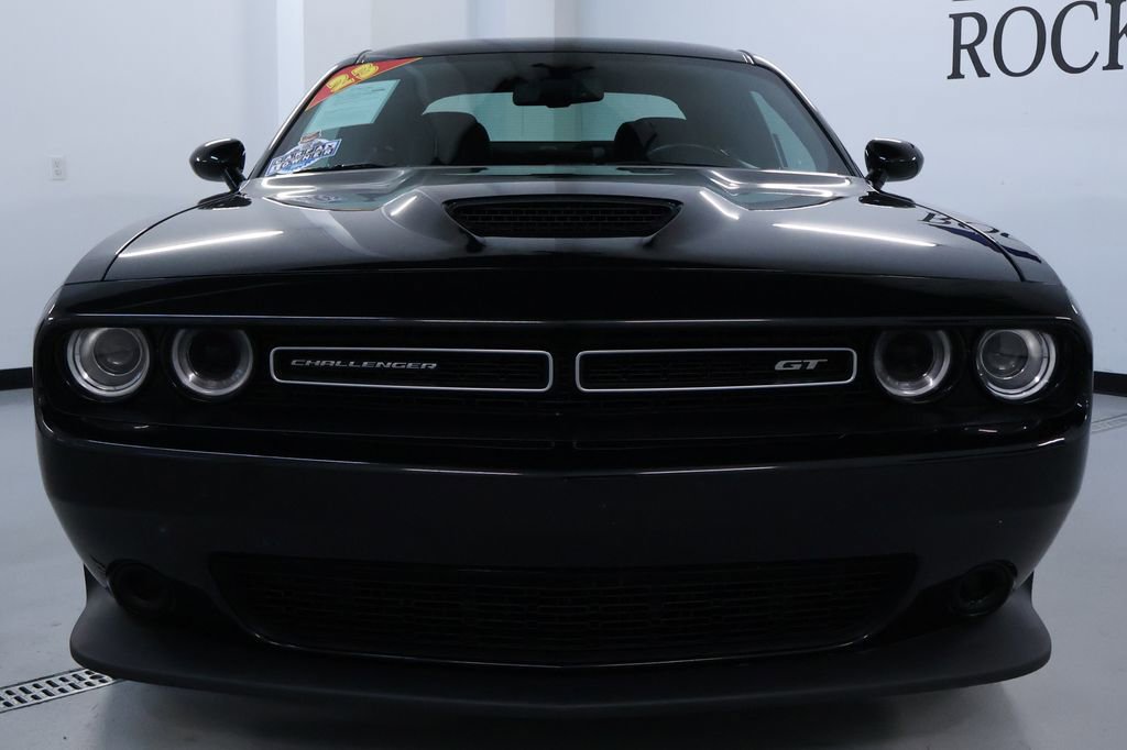 Used 2023 Dodge Challenger GT image 2