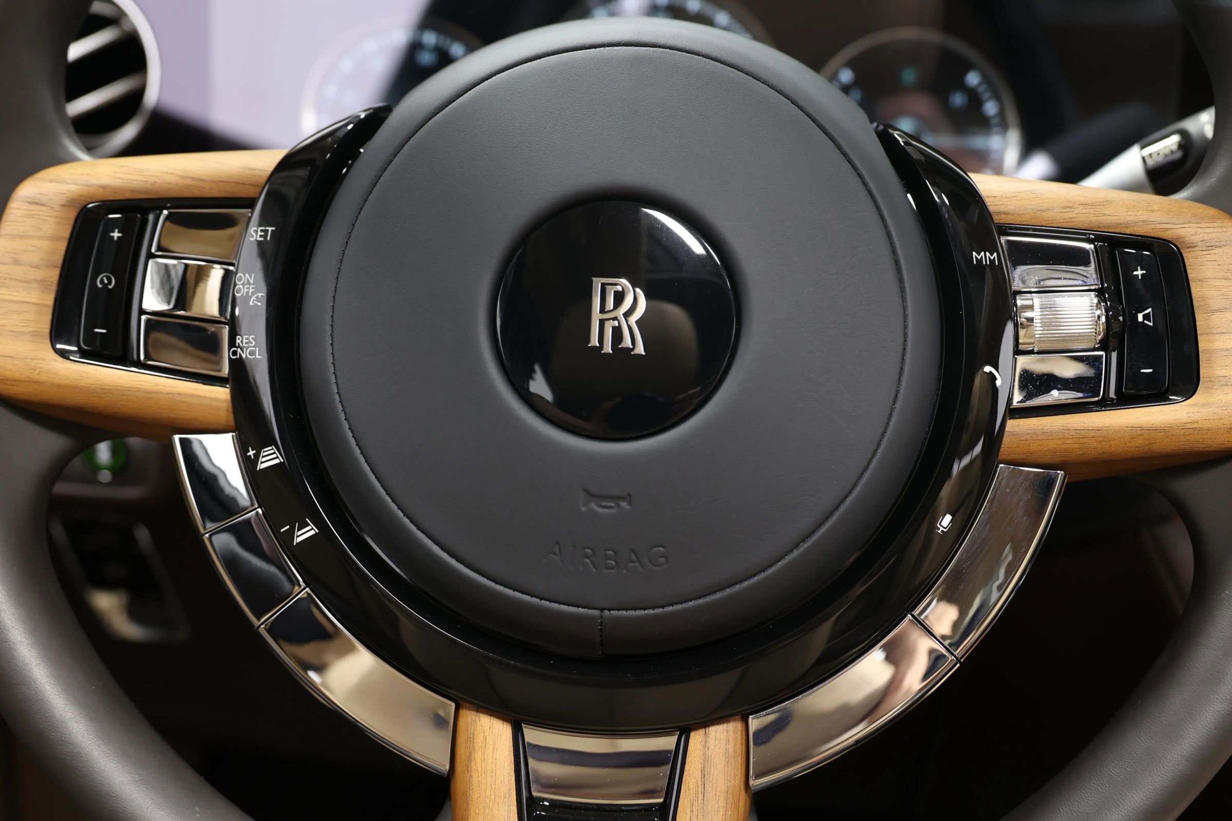 Used 2022 Rolls-Royce Ghost w/ Ghost Package image 28