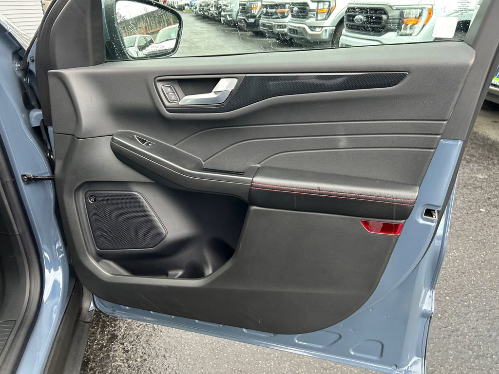 Used 2024 Ford Escape ST-Line Elite w/ Premium Technology Package image 26