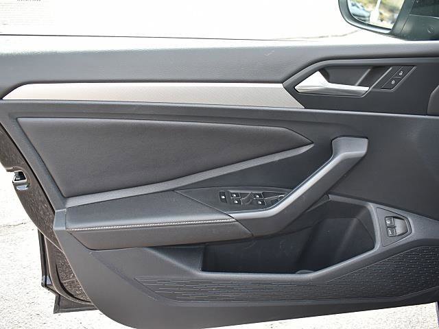 Used 2023 Volkswagen Jetta S image 12