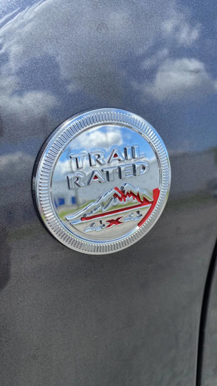 Used 2018 Jeep Renegade Trailhawk w/ Cold Weather Group II image 36