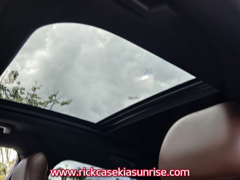Used 2018 Lincoln MKX Reserve w/ Luxury Package FWD image 21