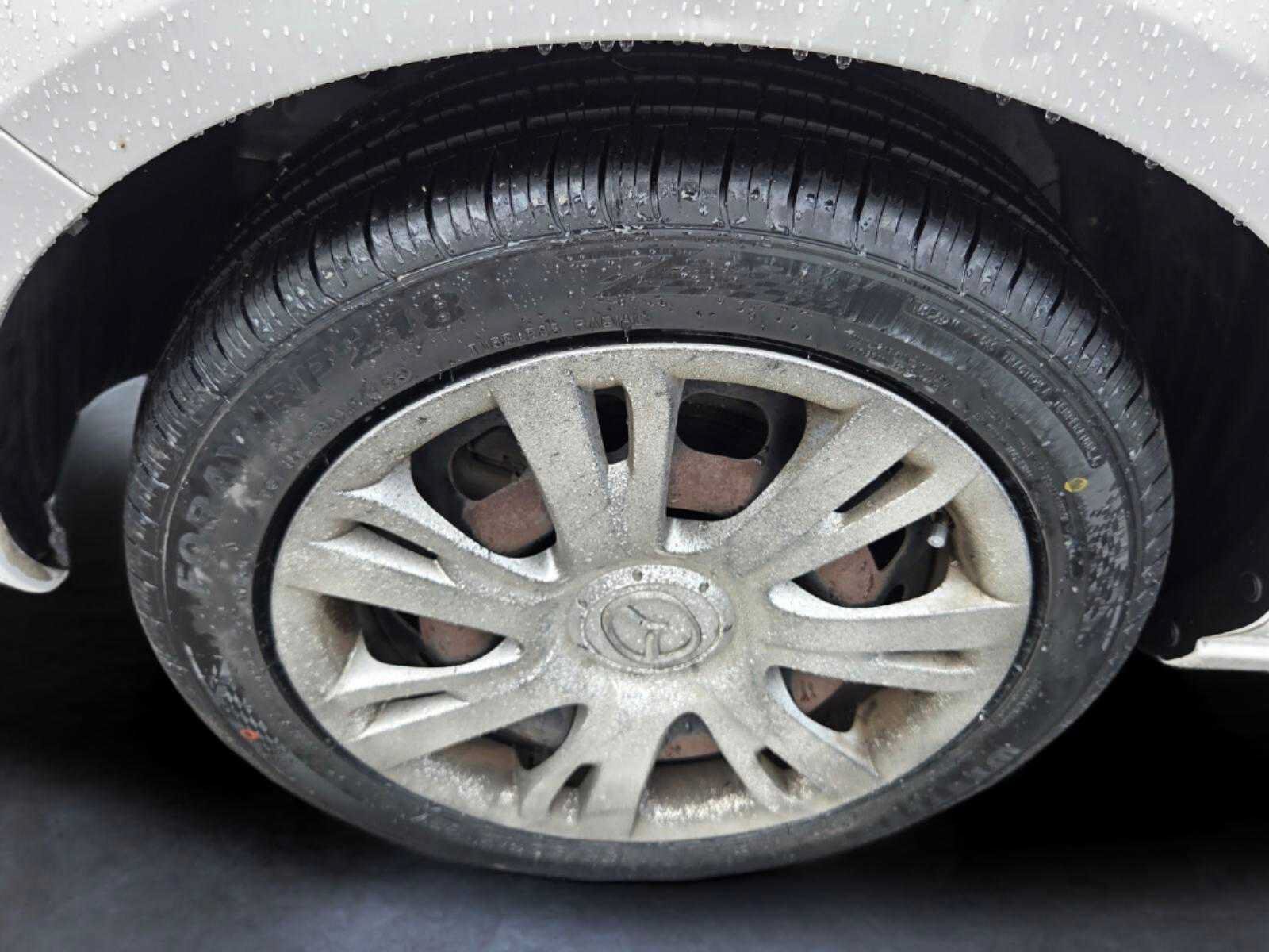 Used 2014 MAZDA MAZDA2 Sport FWD image 7