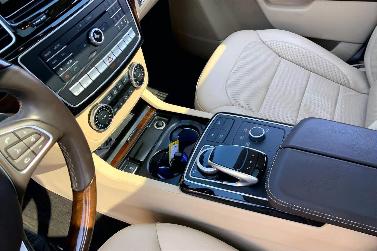 Used 2017 Mercedes-Benz GLE 400 4MATIC image 17