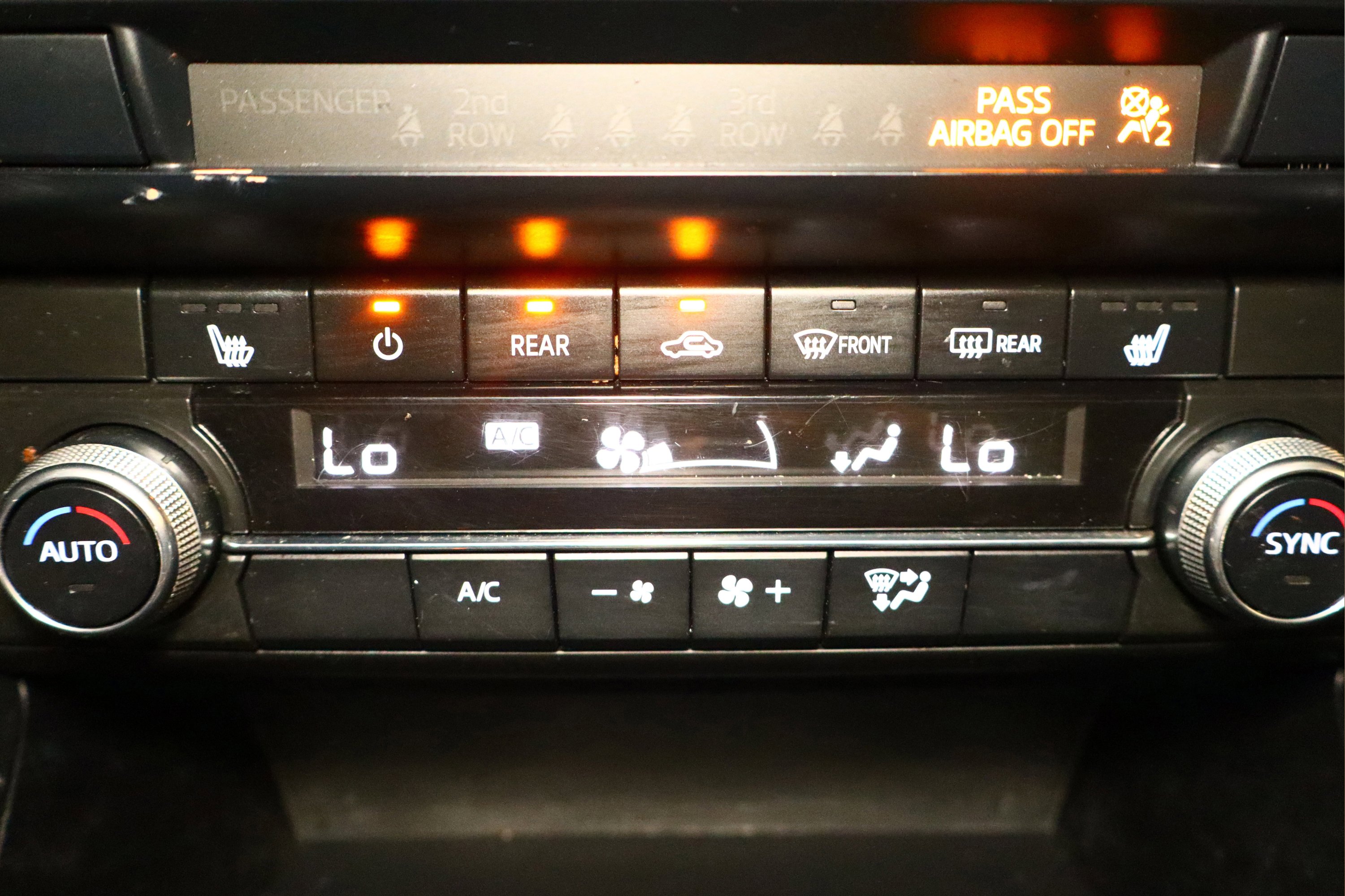 Used 2023 MAZDA CX-9 Touring image 24