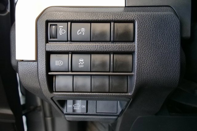 Used 2024 Toyota Tacoma TRD Off-Road image 28