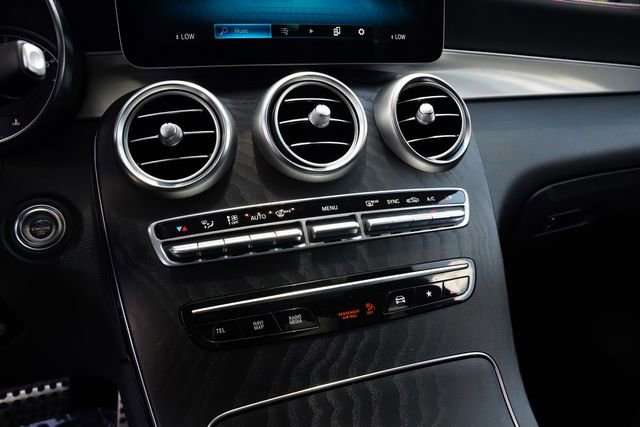 Used 2021 Mercedes-Benz GLC 43 AMG 4MATIC image 23
