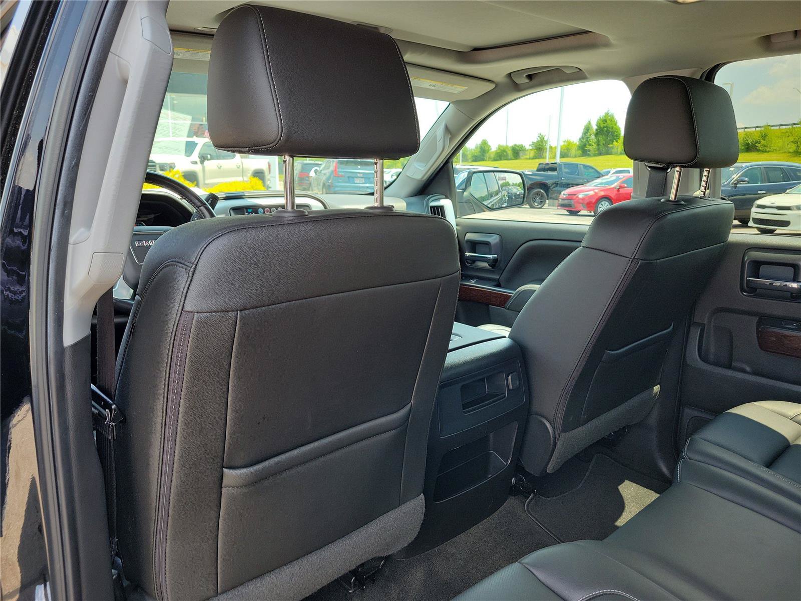 Used 2018 GMC Sierra 1500 SLT w/ SLT Premium Package AWD/4WD image 13