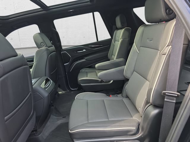 Certified 2024 Cadillac Escalade Sport w/ LPO, ONYX Package AWD/4WD image 16