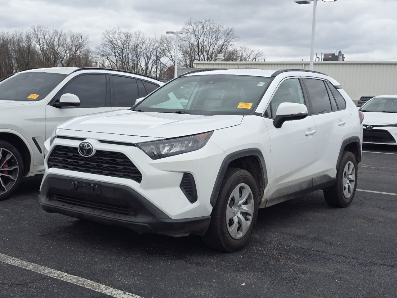 Certified 2021 Toyota RAV4 LE AWD/4WD image 3