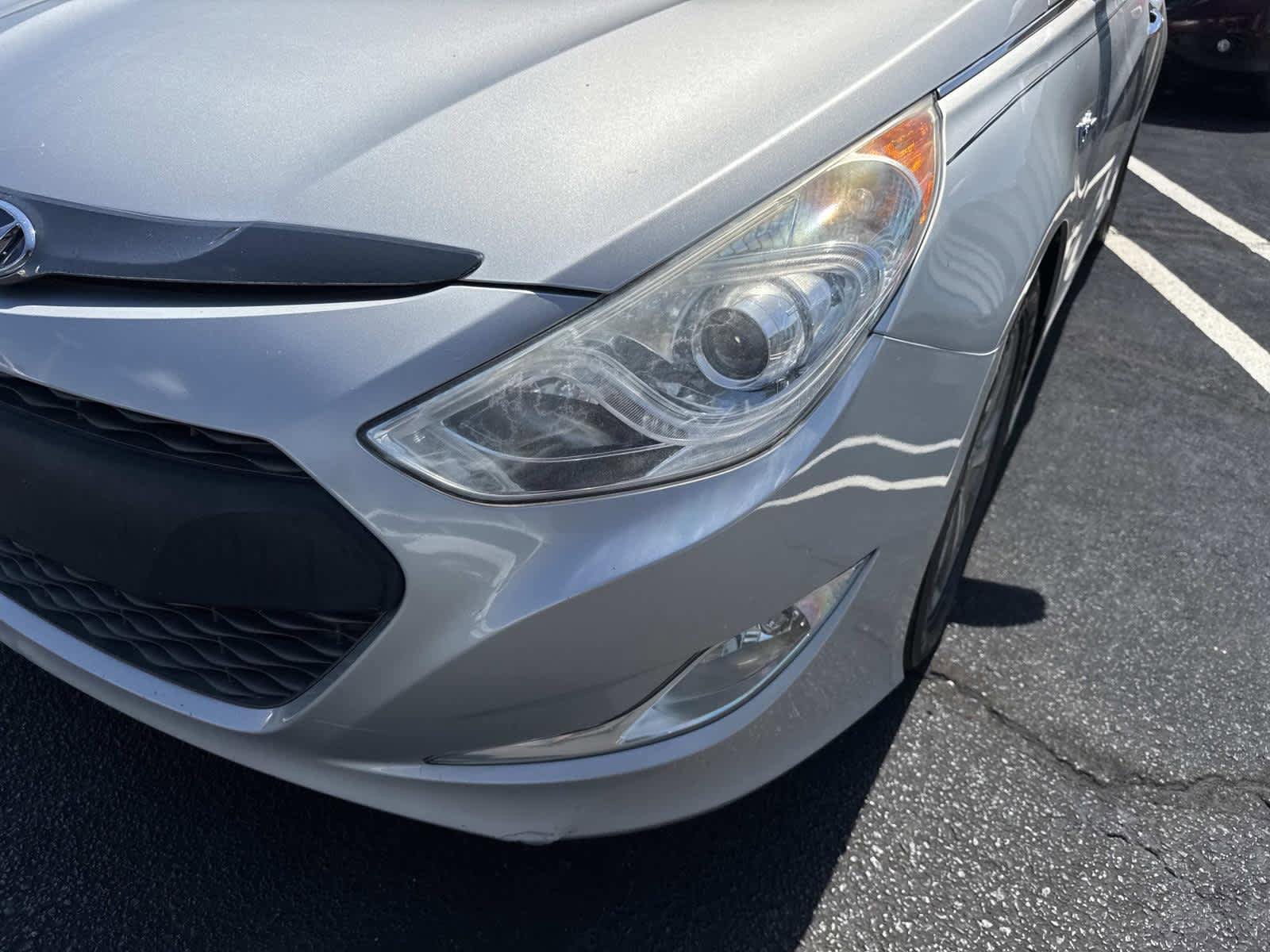 Used 2014 Hyundai Sonata Limited w/ Panoramic Sunroof Package 02 FWD image 9