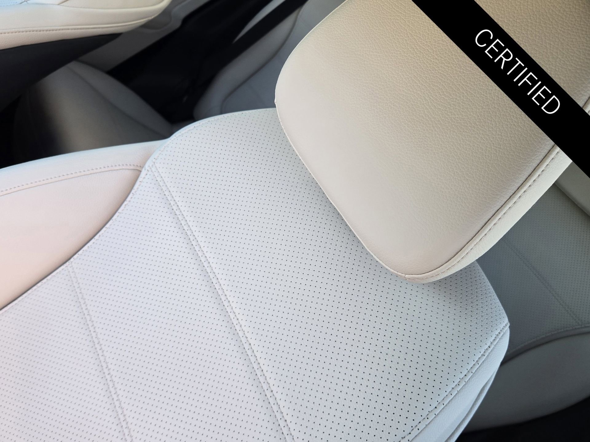 Certified 2026 Mercedes-Benz GLC 300 image 23