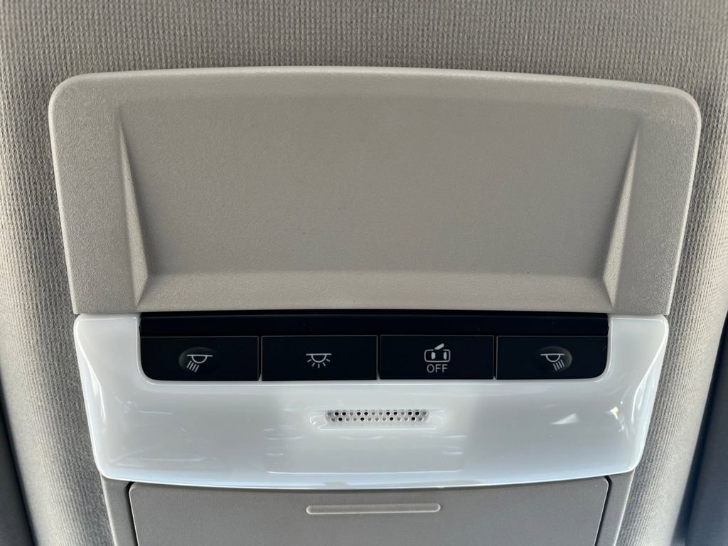 New 2025 Nissan Sentra SR image 7