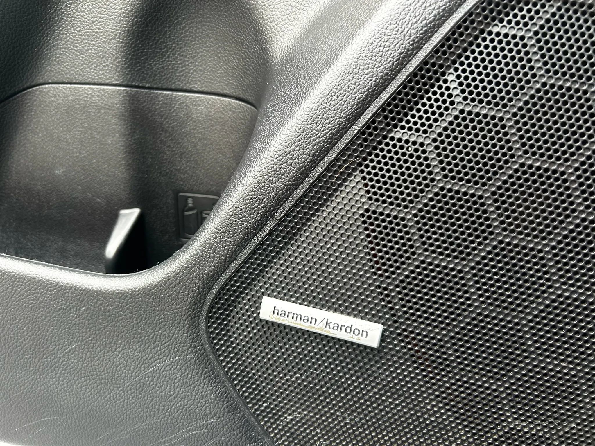 Used 2016 Subaru Outback 2.5i Limited w/ Popular Package #4 image 27