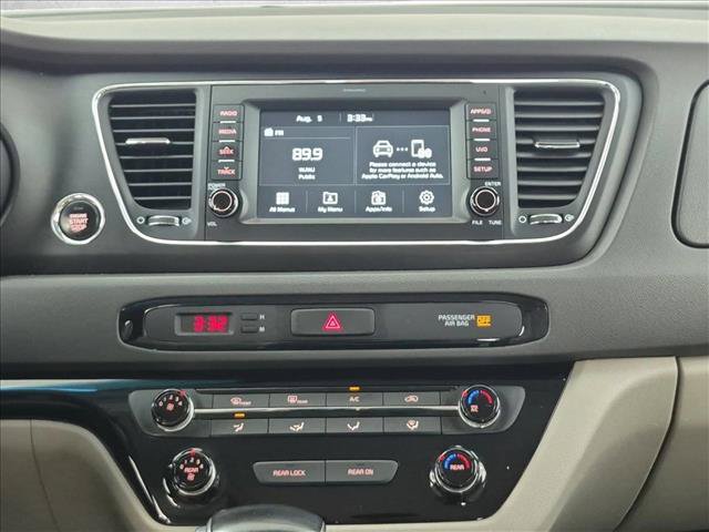 Used 2017 Kia Sedona LX w/ LX Essentials Premium Package FWD image 15