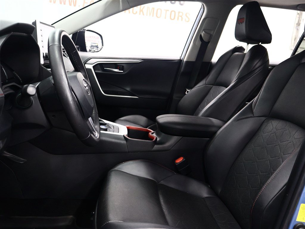 Used 2022 Toyota RAV4 TRD Off-Road AWD/4WD image 9
