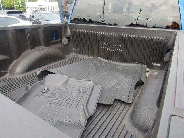 Used 2018 Ford F150 XLT w/ Equipment Group 302A Luxury AWD/4WD image 18