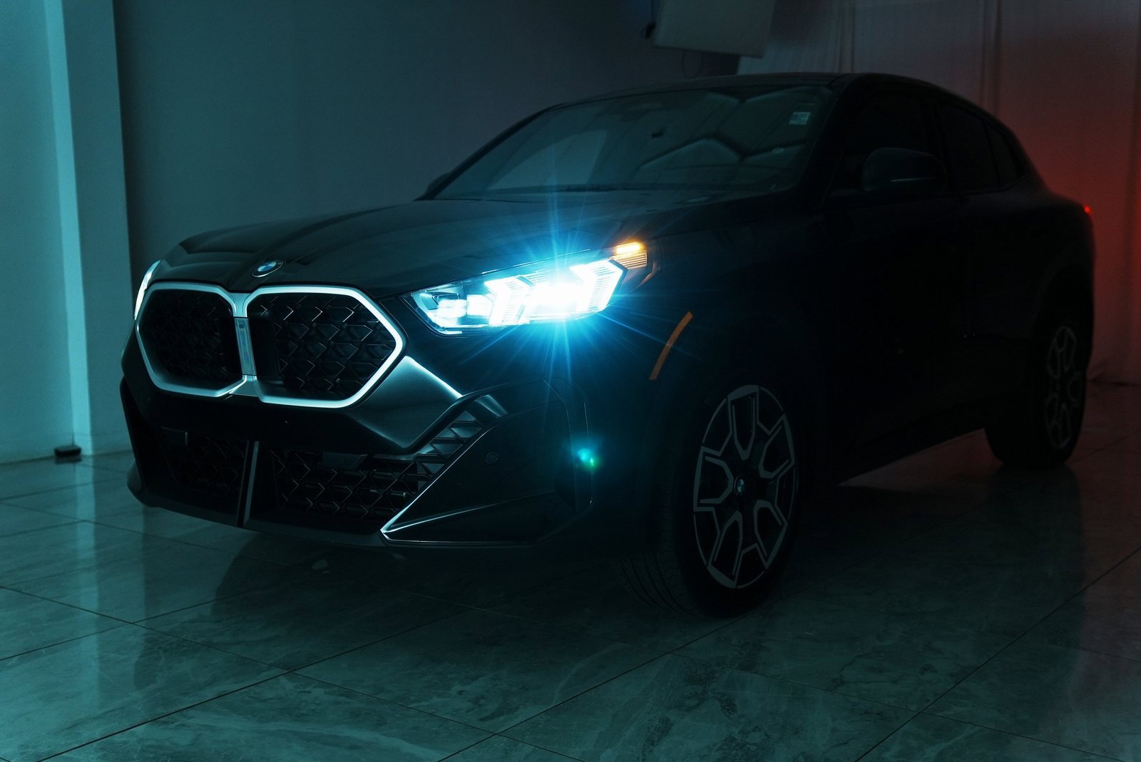 Used 2025 BMW X2 xDrive28i w/ Convenience Package image 43