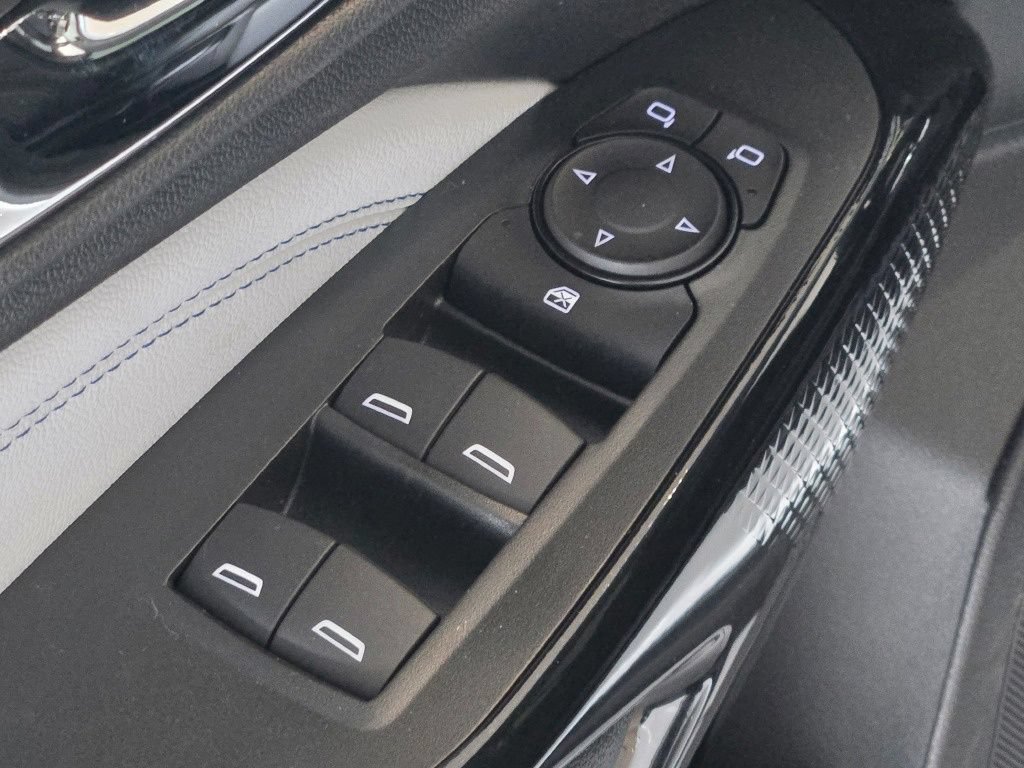 New 2026 Chevrolet Trax LT w/ Driver Confidence Package FWD image 18