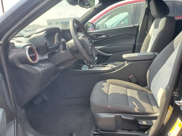 Certified 2024 Chevrolet Trax RS w/ Driver Confidence Package FWD image 18
