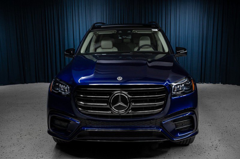 New 2026 Mercedes-Benz GLS 450 4MATIC image 2