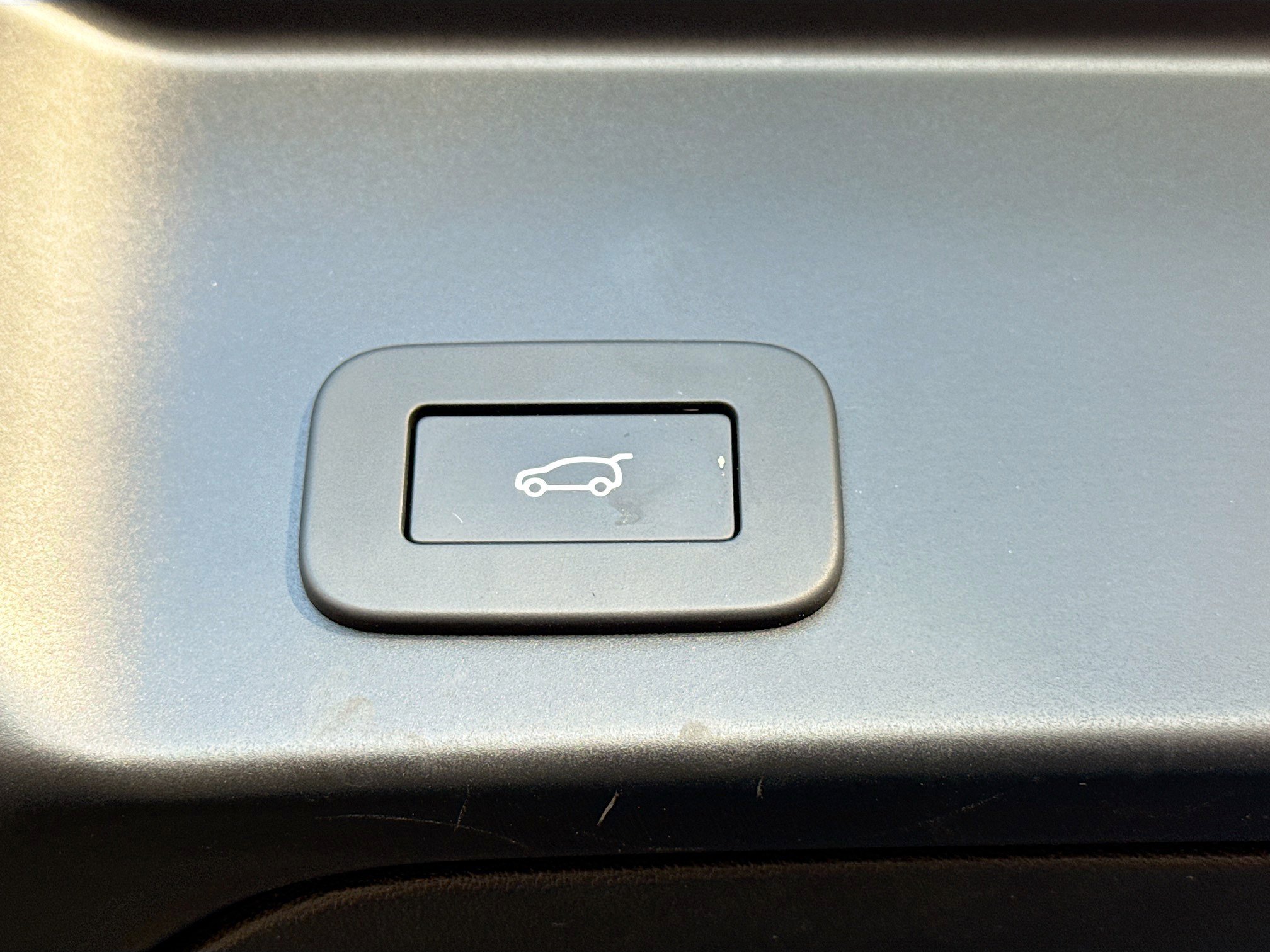 Used 2026 Land Rover Range Rover Evoque S image 12