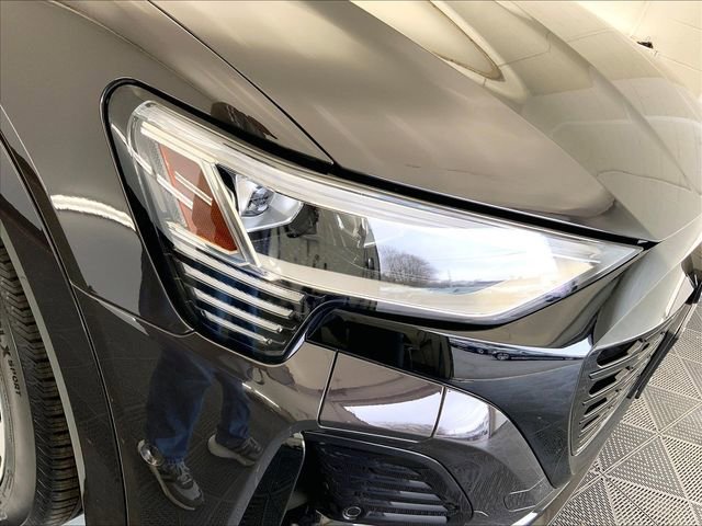 Certified 2024 Audi Q8 e-tron Premium Plus w/ Premium Plus Package image 10