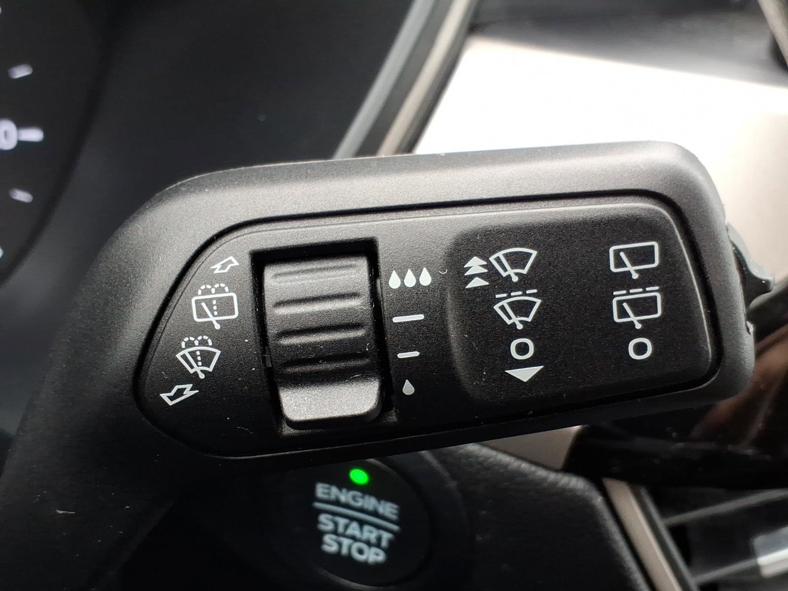 Used 2022 Ford Escape SE w/ Convenience Package image 26