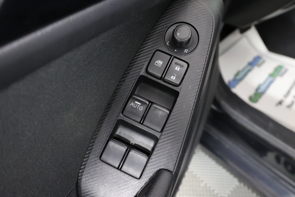 Used 2014 MAZDA MAZDA3 i Sport FWD image 36