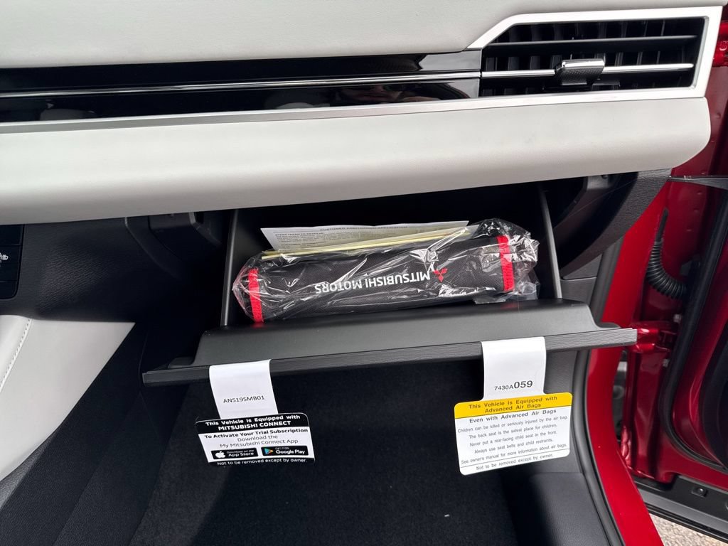 New 2026 Mitsubishi Outlander SE FWD image 44