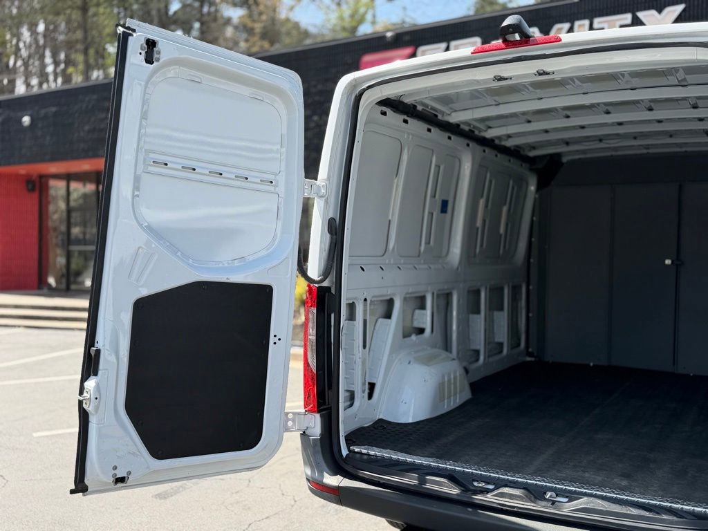 Used 2023 Mercedes-Benz Sprinter 144 Cargo w/ Acoustic Package image 18