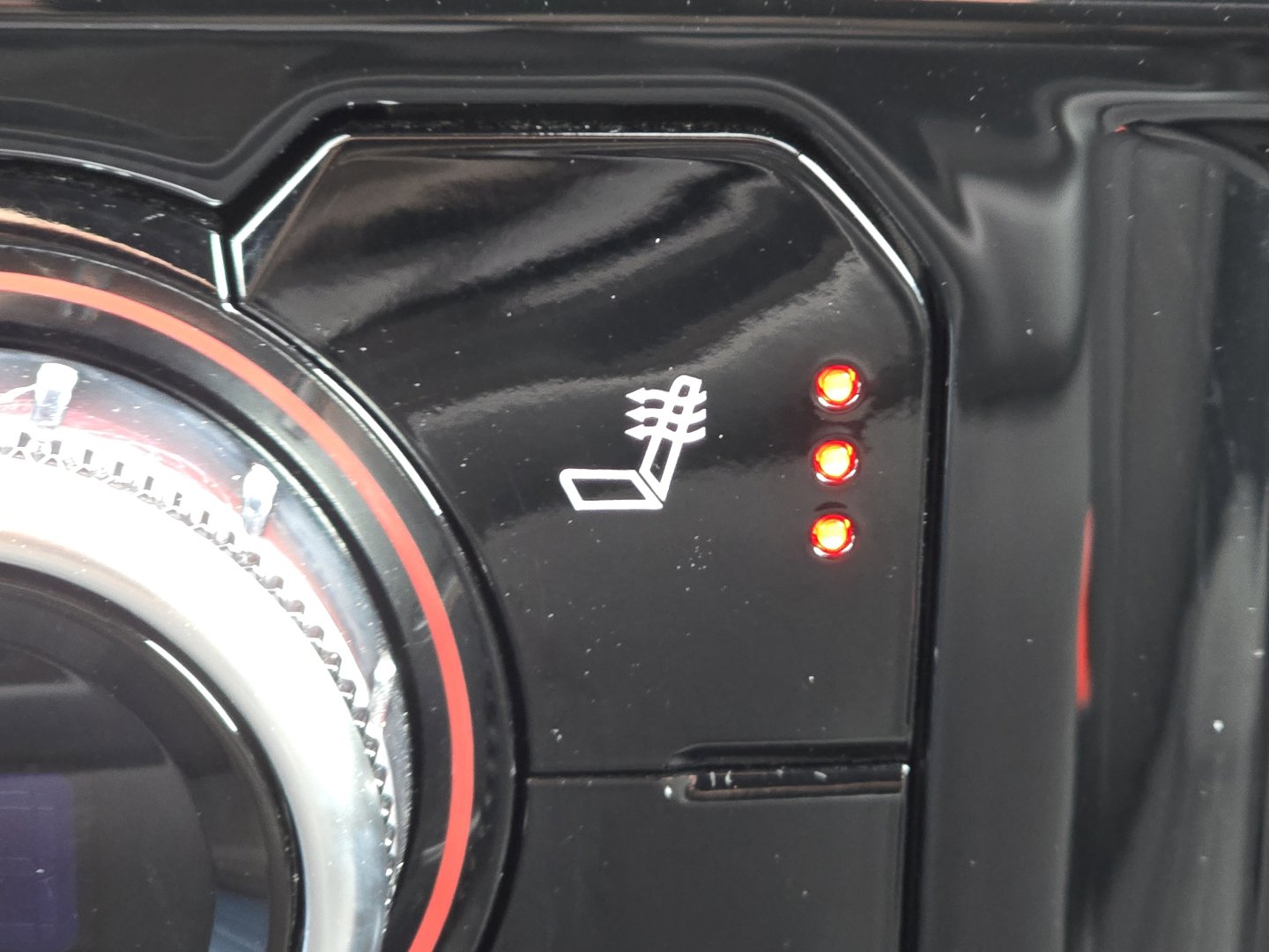 Used 2024 GMC Sierra 1500 Elevation image 8