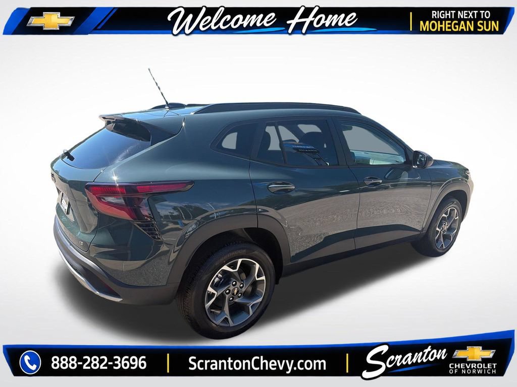 New 2026 Chevrolet Trax LT w/ LT Convenience Package FWD image 6