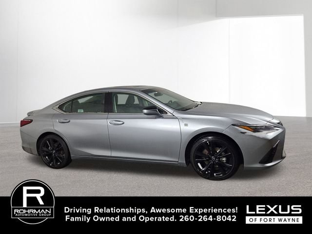Used 2025 Lexus ES 300h F Sport image 5