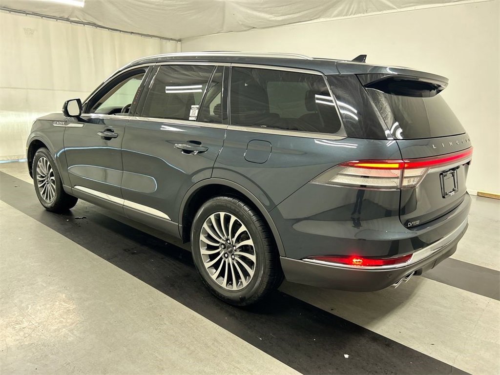 Used 2023 Lincoln Aviator Reserve w/ Elements Package Plus image 7