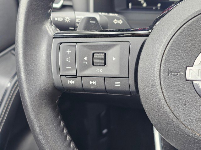 Used 2023 Nissan Rogue Platinum AWD/4WD image 31
