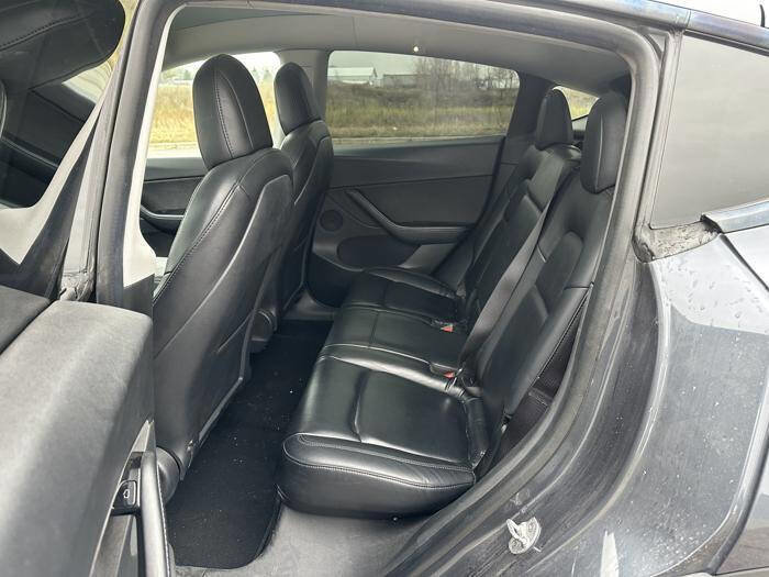 Used 2020 Tesla Model Y Performance image 15