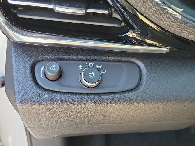 Used 2024 Buick Envista Sport Touring FWD image 16