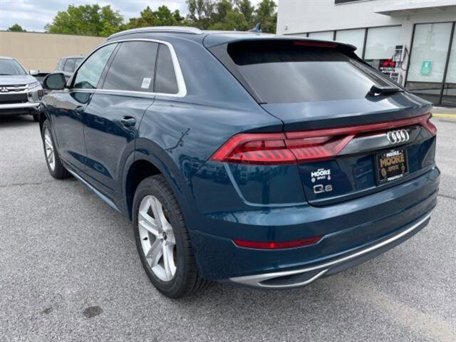Used 2021 Audi Q8 Premium w/ Convenience Package AWD/4WD image 4