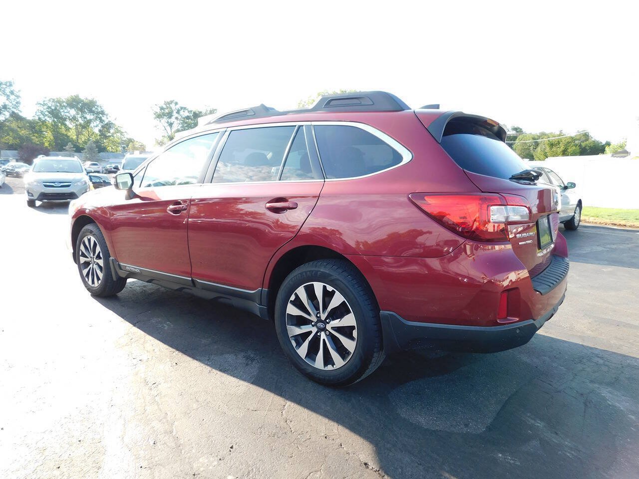 Used 2017 Subaru Outback 2.5i Limited AWD/4WD image 31