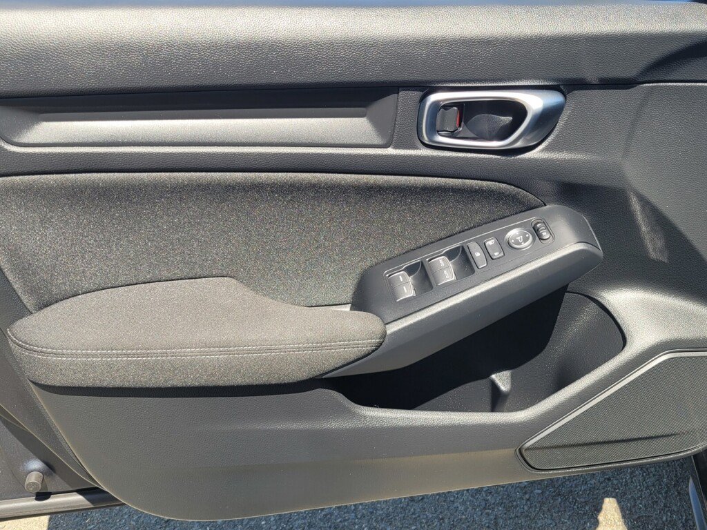 Certified 2025 Honda Civic Sport image 12
