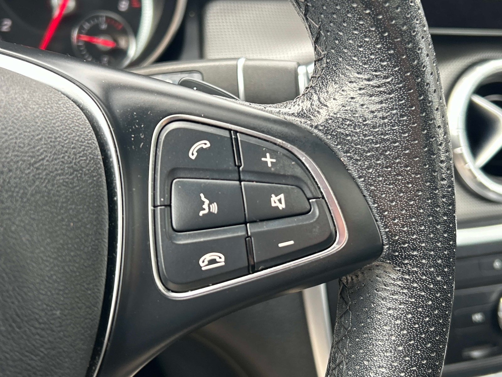 Used 2019 Mercedes-Benz CLA 250 4MATIC image 23