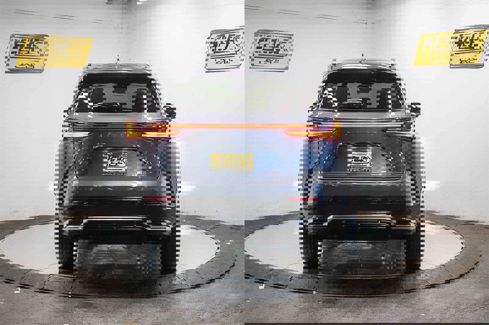 Used 2024 Lexus NX 450h+ F Sport image 3