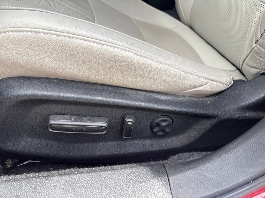 Used 2020 Honda Accord Touring image 14