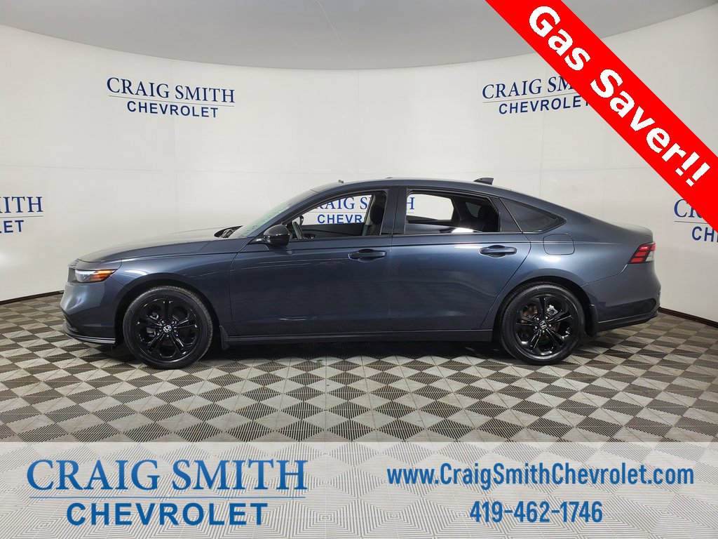 Used 2025 Honda Accord SE image 2