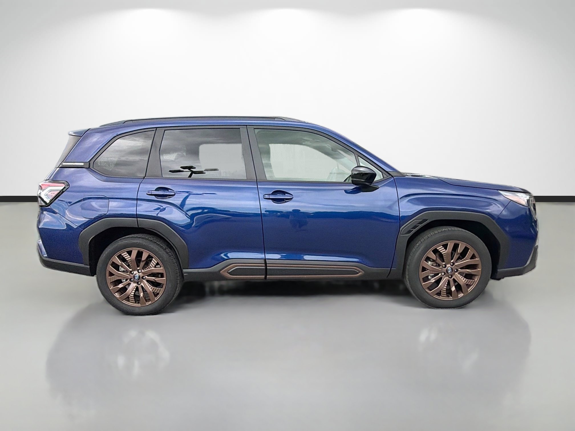 Used 2025 Subaru Forester Sport w/ Popular Package #2 AWD/4WD image 2