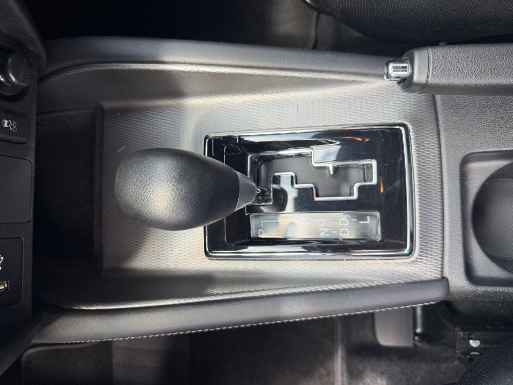 Used 2024 Mitsubishi Outlander Sport ES AWD/4WD image 21