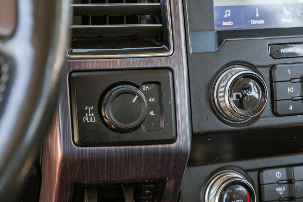 Used 2021 Ford F350 Limited AWD/4WD image 14