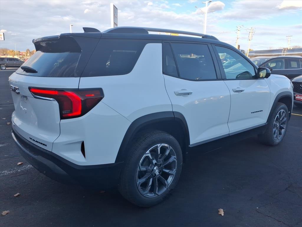 New 2026 GMC Terrain Elevation w/ Elevation Premium Package image 3